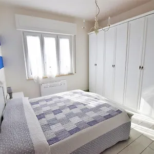Colombo Apartment, Fronte , San Vincenzo Italia