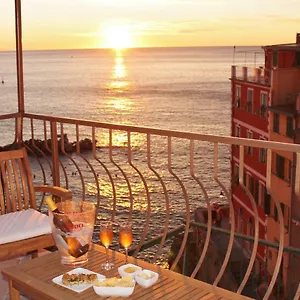 https://ca-da-maina-riomaggiore.hotelitalianriviera.com